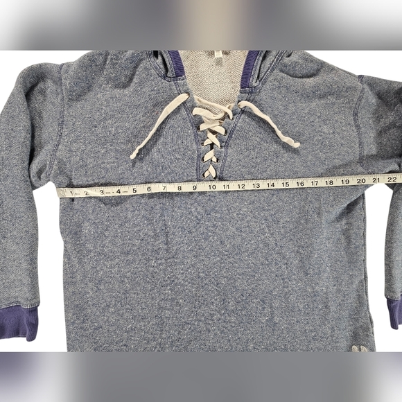 Victoria's Secret Lace Up Angel Wing Logo Hoodie size Medium - Picture 3 of 4